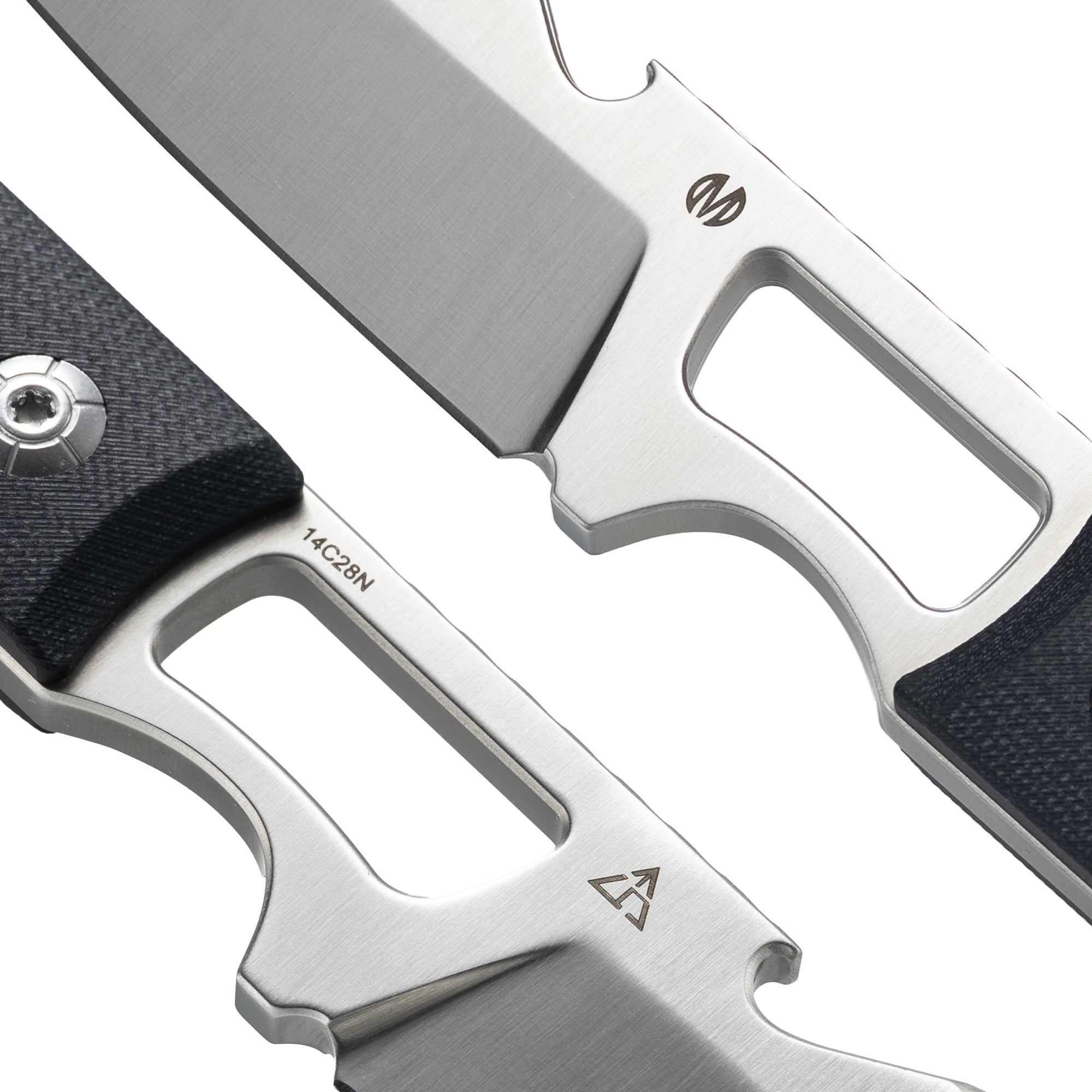 NOIZ-14C28N Fixed Blade M101B-Black G10